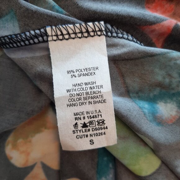 FASHION NOVA Black Plunge Maxi Dress with a Colourful Heart Print - Size Small - Picture 12 of 12